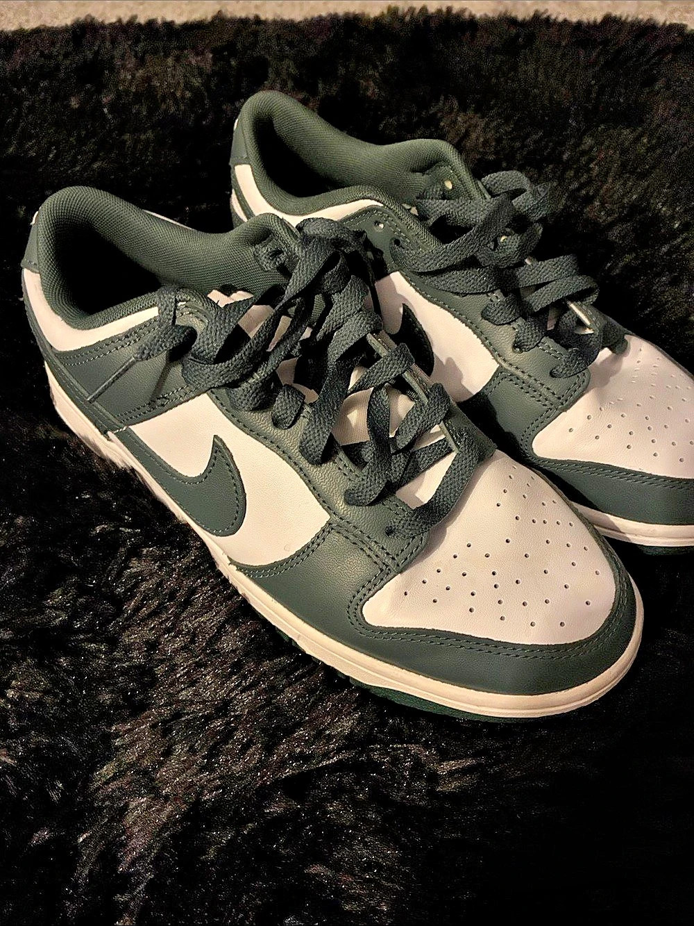 Nike Dunk Low Sneakers Green & White US 8 Like New